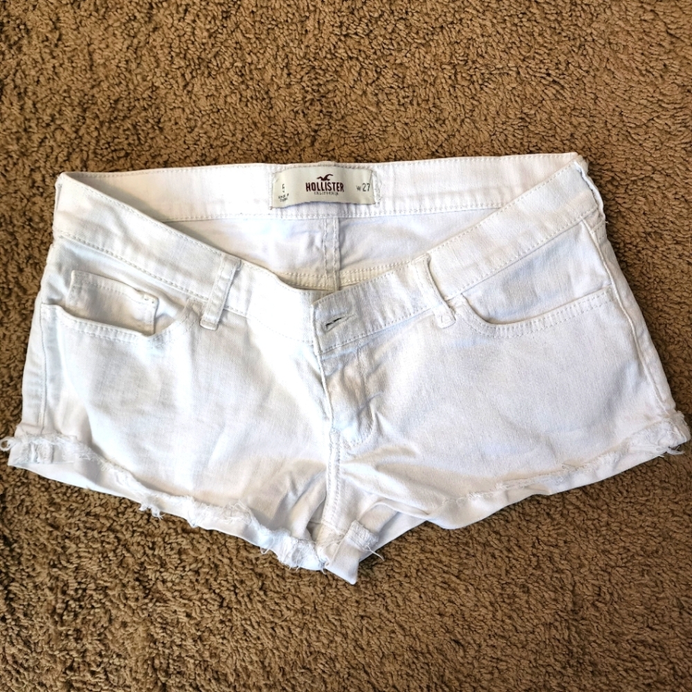Hollister size 5 white shorts